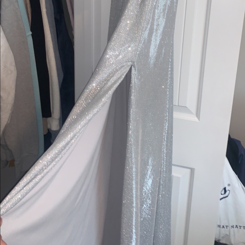 i’m selling a prom dress that didn’t fit right on me. i got it at windsor - Picture 3 of 3